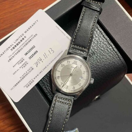12471 - IWC - IW325502 - pre-owned conditions with MINOR signs of usage - Card & Box