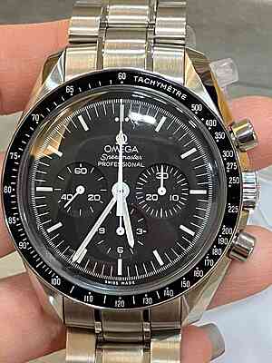 12648 - Omega - 311.30.42.30.01.005 - pre-owned conditions with MINOR signs of usage - Card & Box