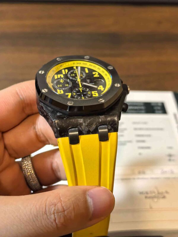 11975 - Audemars Piguet 26176FO (Bumble Bee, 2013, extra strap) - Image 2