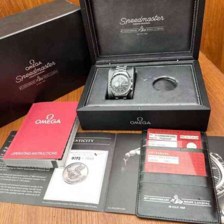 12743 - Omega - 311.30.42.30.01.002 - pre-owned conditions with MINOR signs of usage - Card & Box