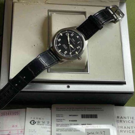 12848 - IWC - IW325601 - pre-owned conditions with MINOR signs of usage - Card & Box