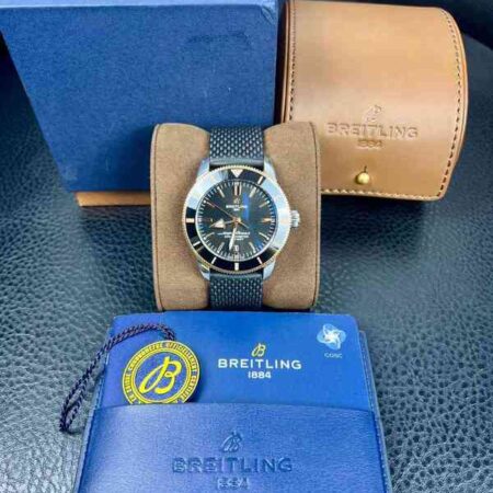 12858 - Breitling - UB2030 - pre-owned conditions with MINOR signs of usage - Card & Box