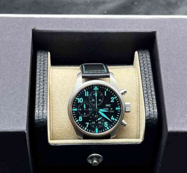 12857 - IWC - IW388108 - pre-owned conditions with MINOR signs of usage - Card & Box