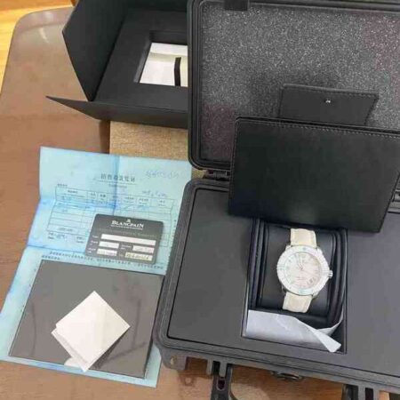 13192 - Breguet - 5015A-1144-52A - pre-owned conditions with MINOR signs of usage - Card & Box