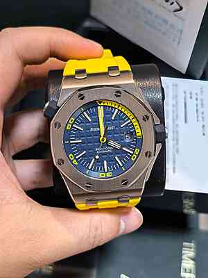 12993 - Audemars Piguet - 15710ST (Blue, 2017) - pre-owned conditions with MINOR signs of usage - Card & Box