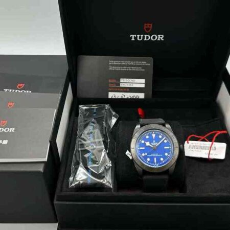 13164 - Tudor - 79210CNU (Blue) - pre-owned conditions with MINOR signs of usage - Card & Box