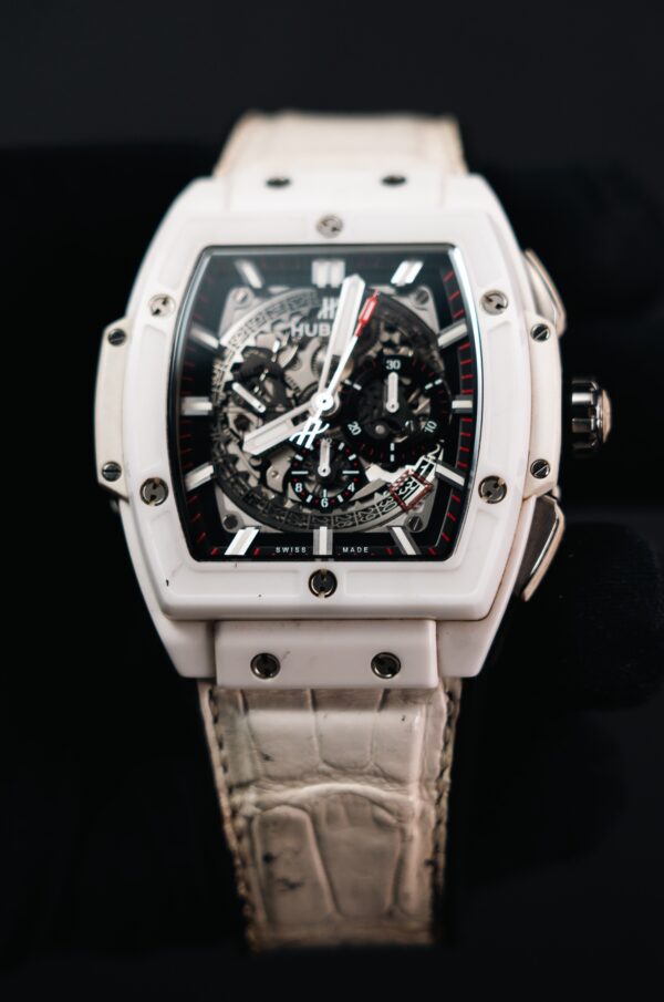 10708 - Hublot 601.HX.0173.LR (2016) - Card & Box - Fair (Worn Strap)