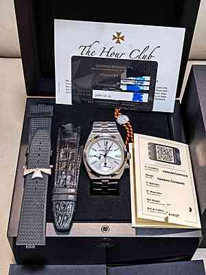 13051 - Vacheron Constantin - 7900V (White, 2020) - pre-owned conditions with MINOR signs of usage - Card & Box