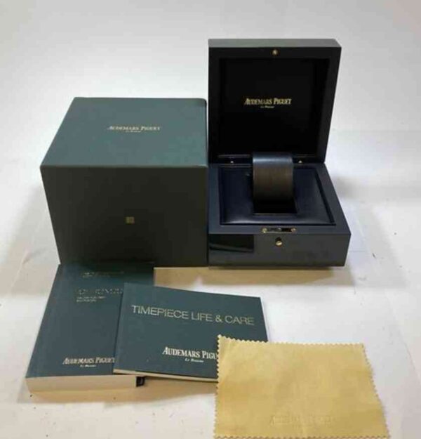 11840 - Audemars Piguet - 26470ST.OO.A101CR.01 (VAMPIRE, 2016, extra strap) - Repaired - Card & Box - Image 5