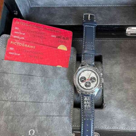 12988 - Omega - 311.32.40.30.02.001 - pre-owned conditions with MINOR signs of usage - Card & Box