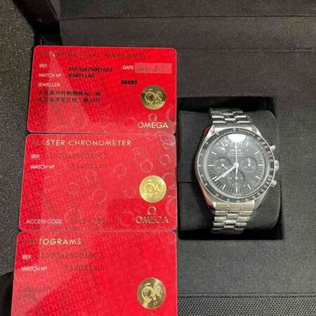 13031 - Omega - 310.30.42.50.01.002 - pre-owned conditions with MINOR signs of usage - Card & Box