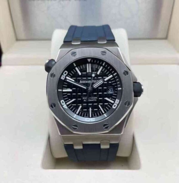13093 - Audemars Piguet - 15703ST - pre-owned conditions with MINOR signs of usage - Watch Only