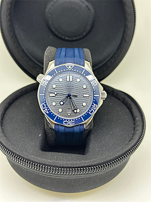 11835 - Omega - 210.32.42.20.06.001 - Polished - Card & Box
