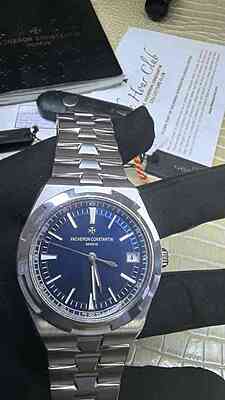 13080 - Vacheron Constantin - 4500V (Blue, 2017) - pre-owned conditions with MINOR signs of usage - Card & Box