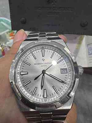 13069 - Vacheron Constantin - 4500V (White, 2018) - pre-owned conditions with MINOR signs of usage - Card & Box