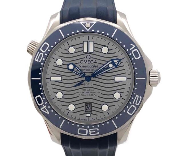11835 - Omega - 210.32.42.20.06.001 - Polished - Card & Box - Image 14