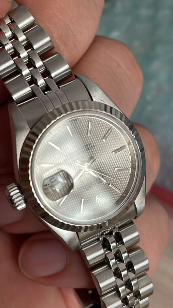 11238 - Rolex 69174 (Silver) - pre-owned conditions with MINOR signs of usage - With Card - Image 8