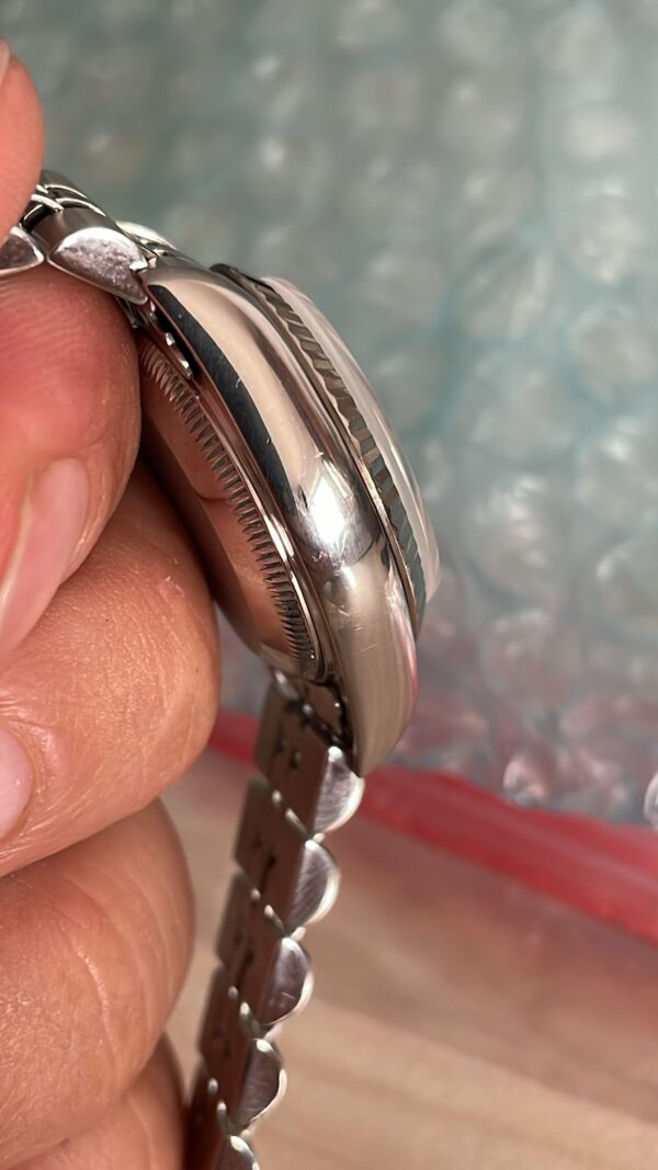 11238 - Rolex 69174 (Silver) - pre-owned conditions with MINOR signs of usage - With Card - Image 9