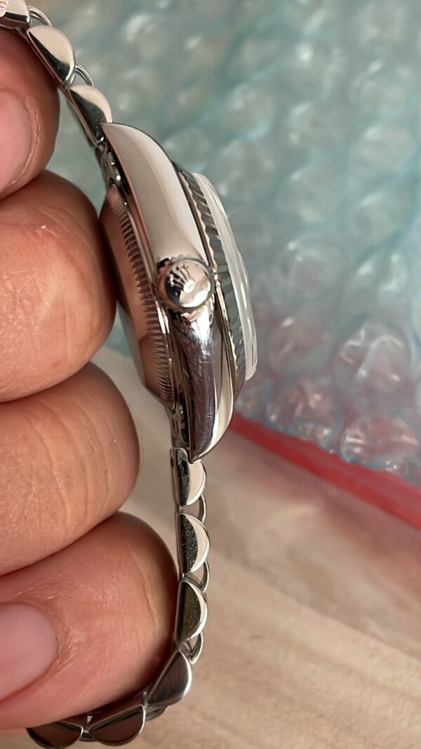 11238 - Rolex 69174 (Silver) - pre-owned conditions with MINOR signs of usage - With Card - Image 10