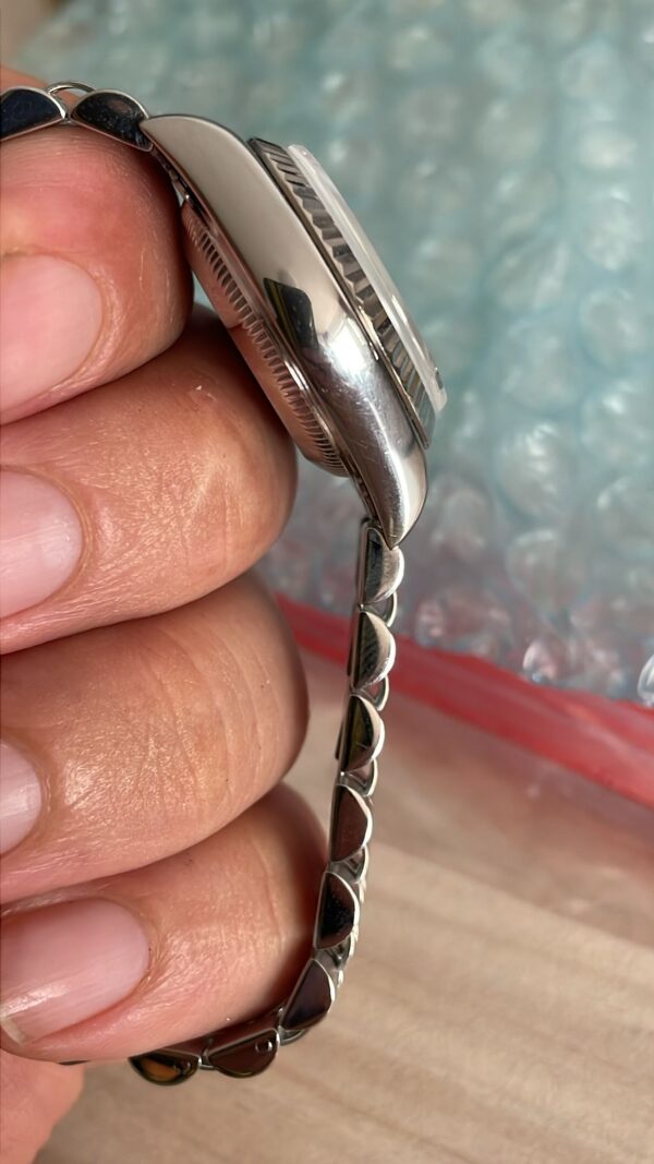 11238 - Rolex 69174 (Silver) - pre-owned conditions with MINOR signs of usage - With Card - Image 11
