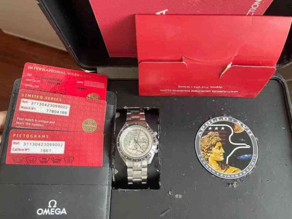 13131 - Omega - 311.30.42.30.99.002 (Apollo) - pre-owned conditions with MINOR signs of usage - Card & Box