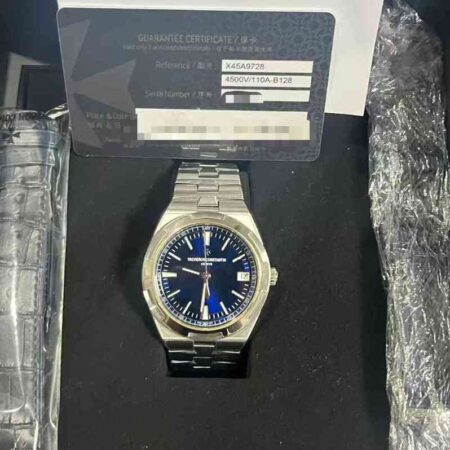 13070 - Vacheron Constantin - 4500V (Blue, 2018) - pre-owned conditions with MINOR signs of usage - Card & Box
