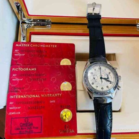 13145 - Omega - 329.33.43.51.02.001 - pre-owned conditions with MINOR signs of usage - Card & Box