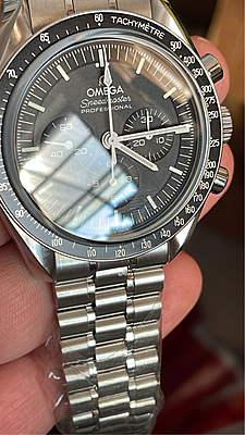 12510 - Omega - 310.30.42.50.01.002 - pre-owned conditions with MINOR signs of usage - Card