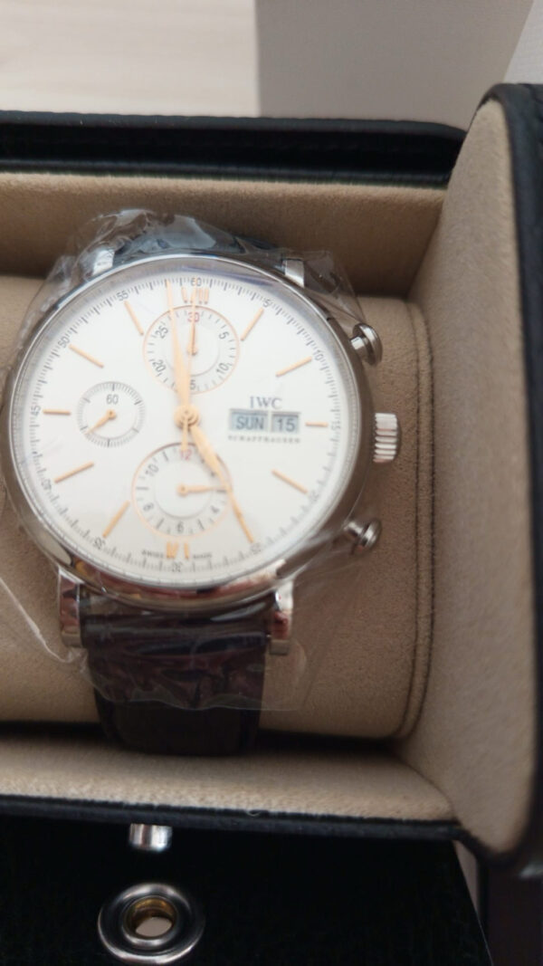 12046 - IWC - IW391031 - pre-owned conditions with MINOR signs of usage - Card & Box - Image 4