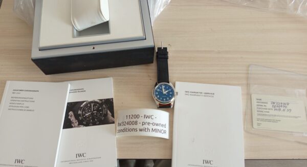 11200 - IWC IW324008 (2019) - pre-owned conditions with MINOR signs of usage - Card & Box - Image 3