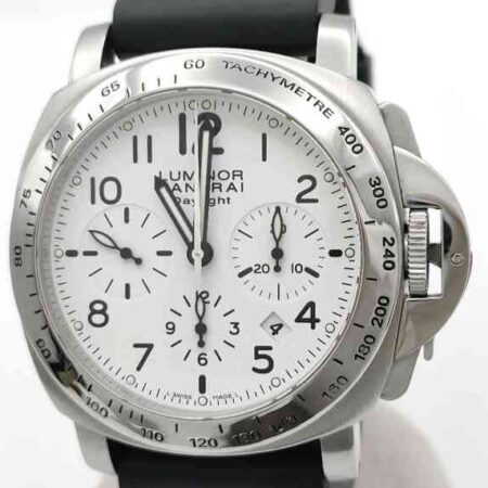 13642 - Panerai - PAM00188 - pre-owned conditions with MINOR signs of usage - Card & Box