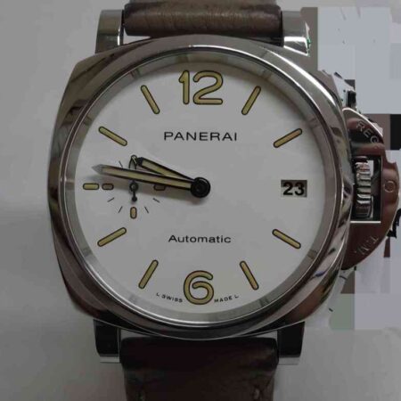 13633 - Panerai - PAM01043 - pre-owned conditions with MINOR signs of usage - Card & Box