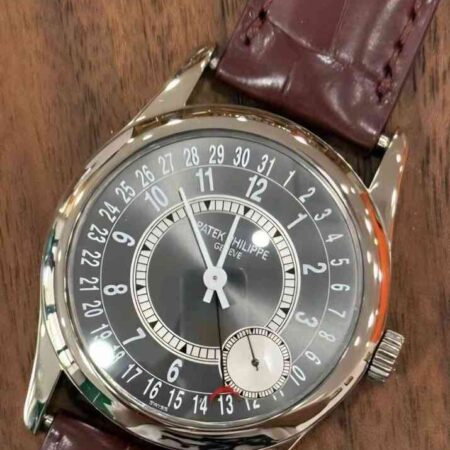 13700 - Patek Philippe - 6000G - pre-owned conditions with MINOR signs of usage - Watch Only