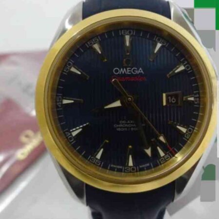 13843 - Omega - 522.23.34.20.03.001 - pre-owned conditions with MINOR signs of usage - Card & Box