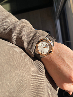 13659 - Vacheron Constantin - 2300V (2018) - Polished - Card & Box