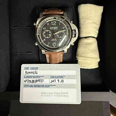 image-3246 14046 - Panerai - PAM00652 - pre-owned conditions with MINOR signs of usage - Card & Box