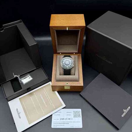 14165 - Jaeger-LeCoultre - Q9068650 - pre-owned conditions with MINOR signs of usage - Card & Box