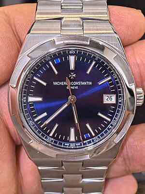 14160 - Vacheron Constantin - 4500V (Blue, 2021) - pre-owned conditions with MINOR signs of usage - Card & Box