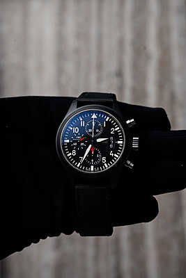 12183 - IWC - IW378901 - pre-owned conditions with MINOR signs of usage - Card & Box