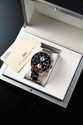 12246 - IWC - IW376703 - pre-owned conditions with MINOR signs of usage - Card & Box