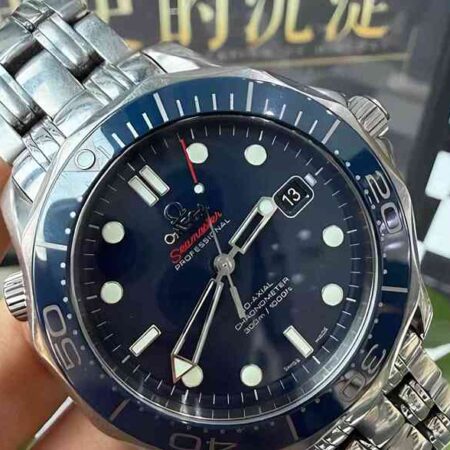 15129 - Omega - 212.30.41.20.03.001 - pre-owned conditions with MINOR signs of usage - Card & Box